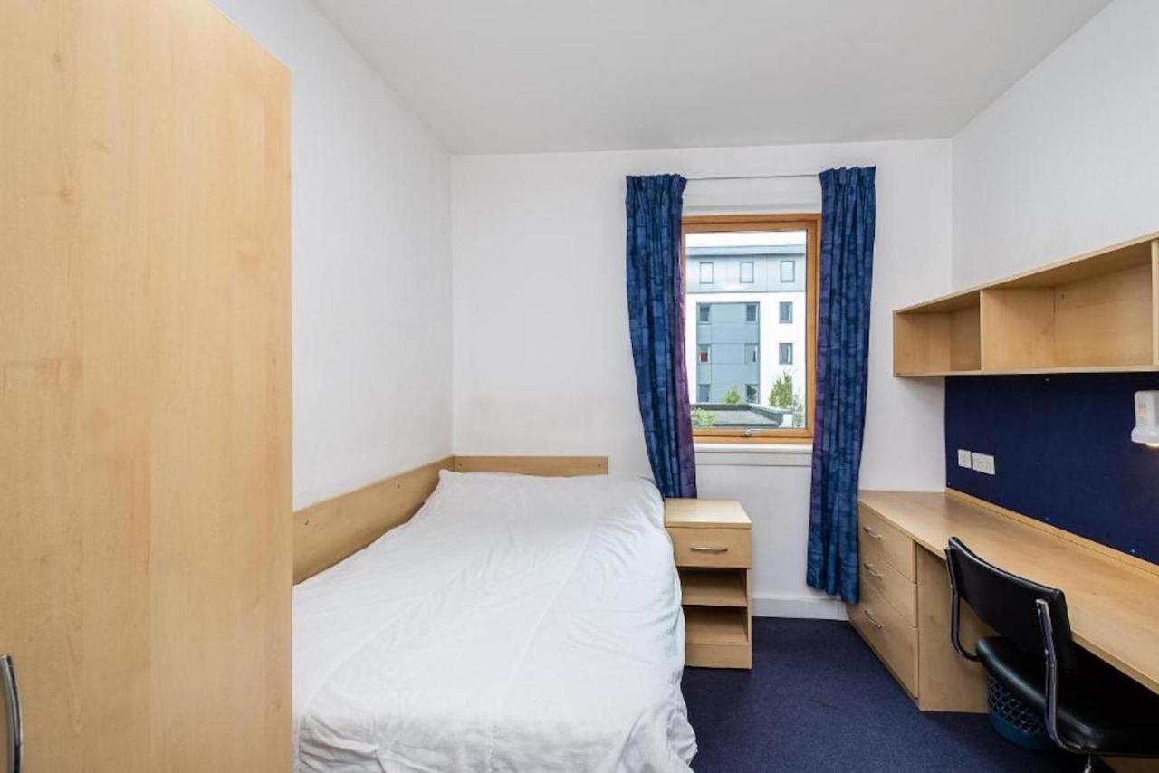 En Suite Rooms, Gillingham - Sk Экстерьер фото